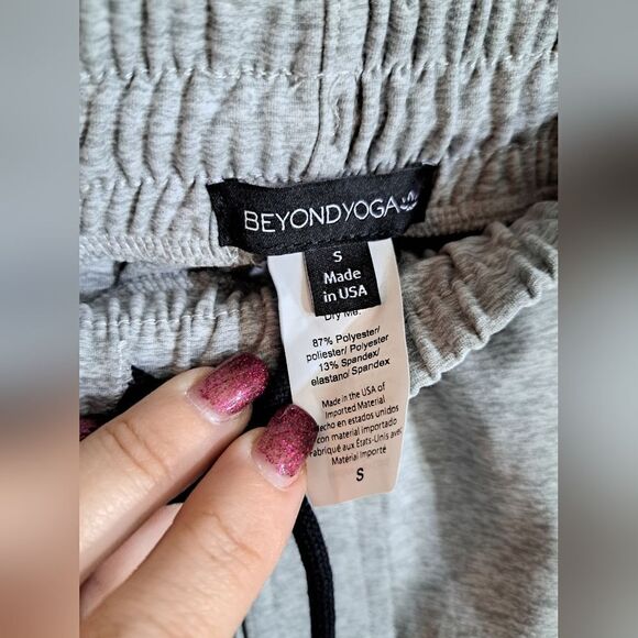 NWT Beyond Yoga Weekender Sweat Pant - Picture 2 of 4